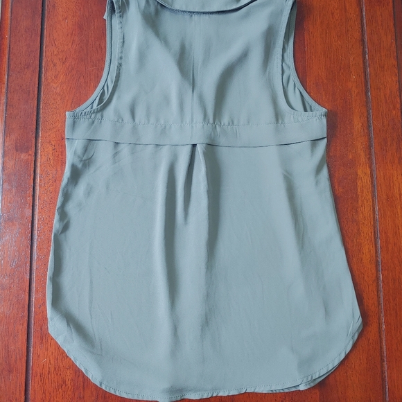 *SOLD!* Camisole chemisier Dynamite, xs, vert foncé, vert armé / - Picture 5 of 9